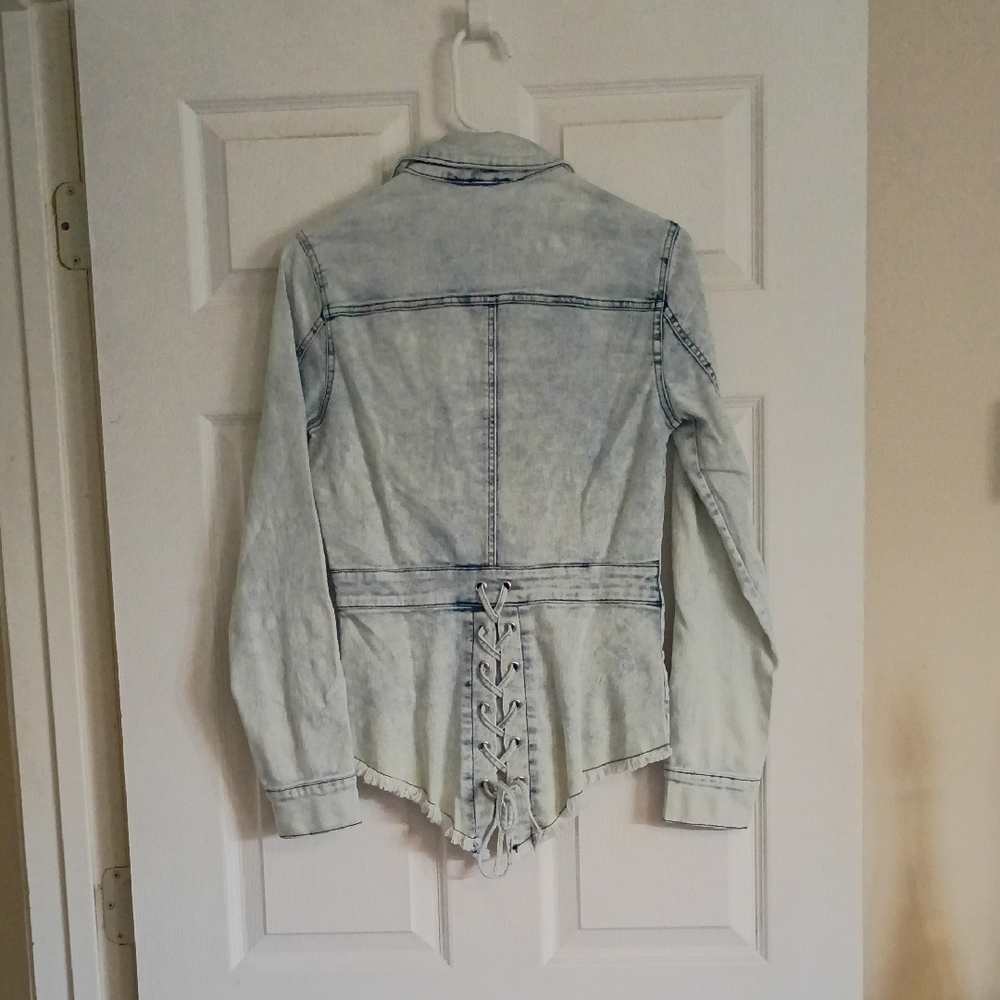 VENUS Light Blue Acid Wash Denim Zip Jacket - Picture 4 of 4